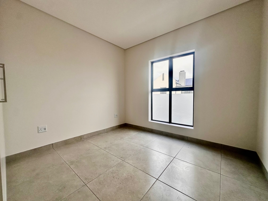 To Let 3 Bedroom Property for Rent in Laguna Sands Western Cape